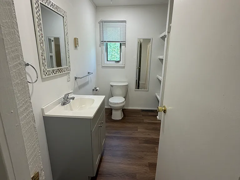 1151 Albany Post Rd — Photo 10