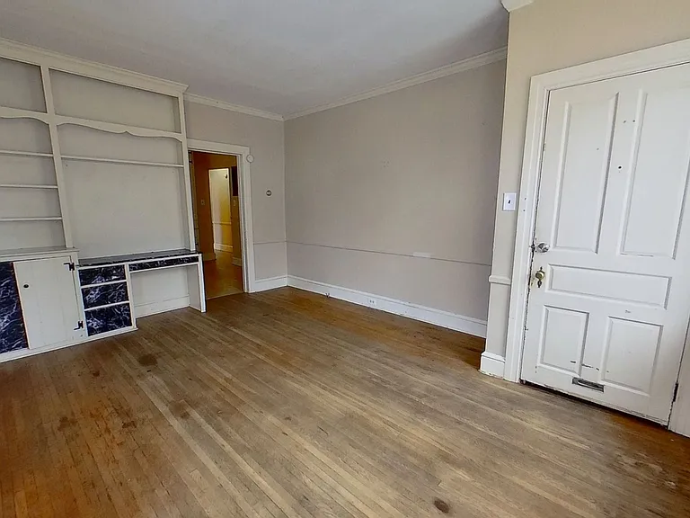 983 E Philadelphia St #1 — Photo 7