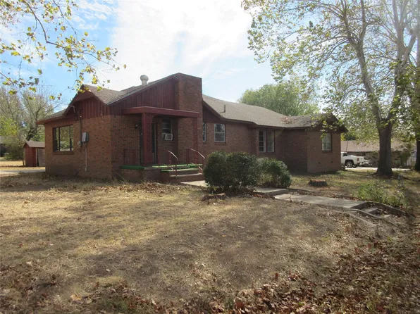 710 N K St, Quinton, OK 74561