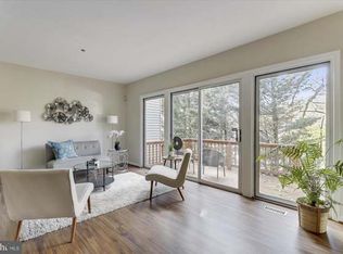 10804 Drawbridge Ct, Silver Spring, MD 20902