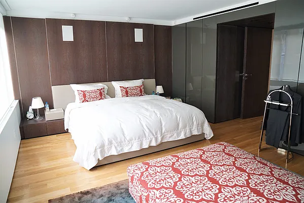 Rented by Keller Williams NYC | media 15