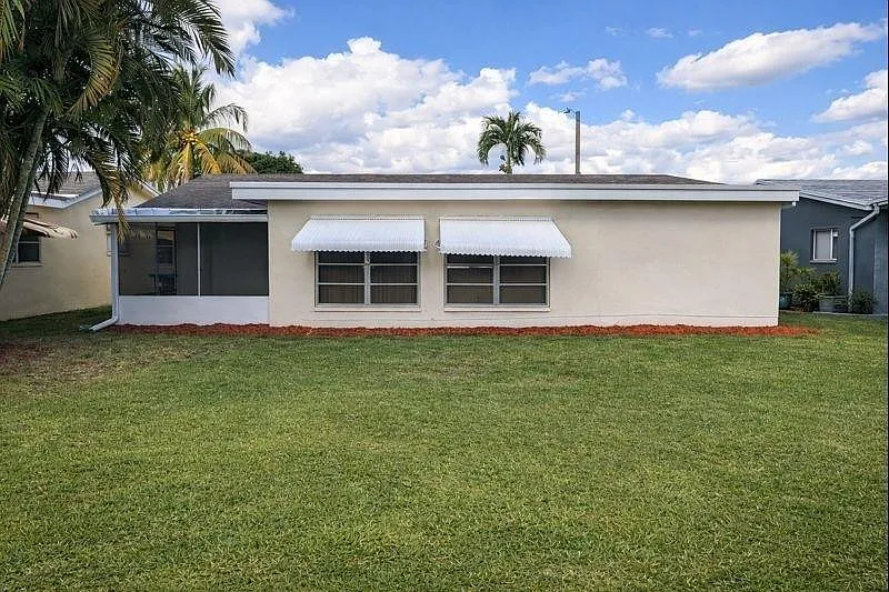 Building Photo - 4906 NW 53rd Ct