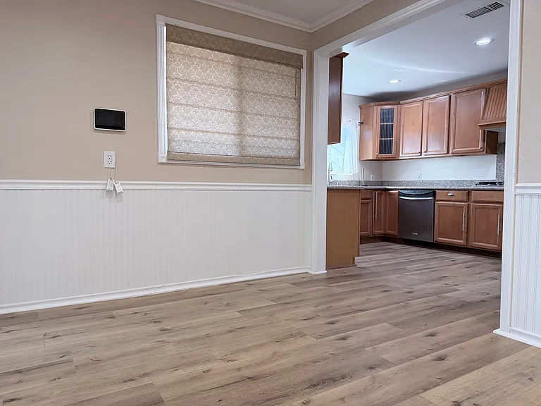 3082 Thurin Ave — Photo 7