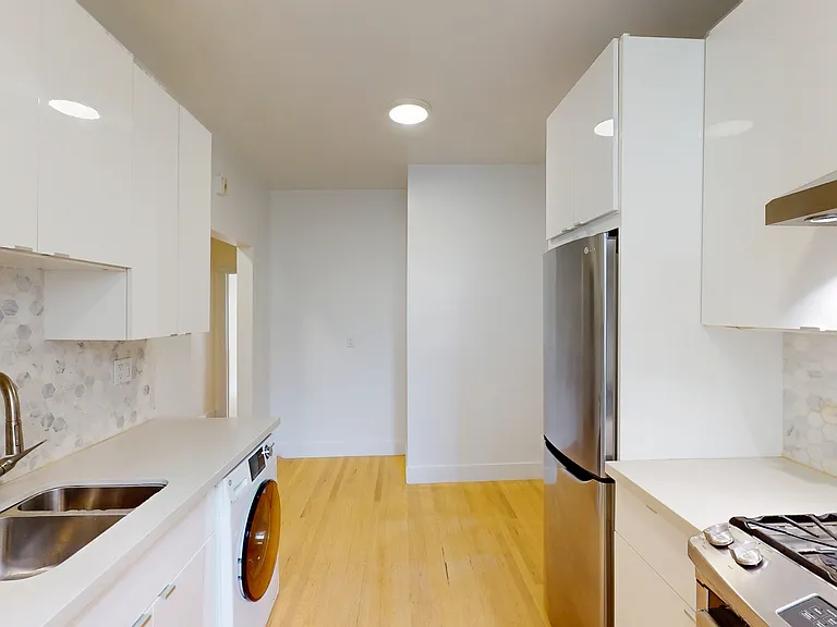1431 Grove St #2 — Photo 7