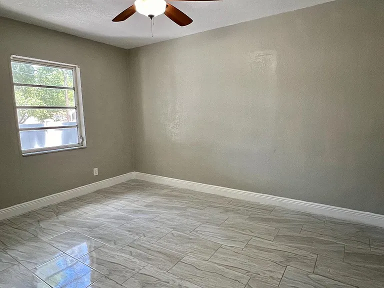 3414 N Avenida Republica De Cuba St — Photo 6