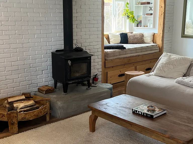 335 S 9th St — Photo 1