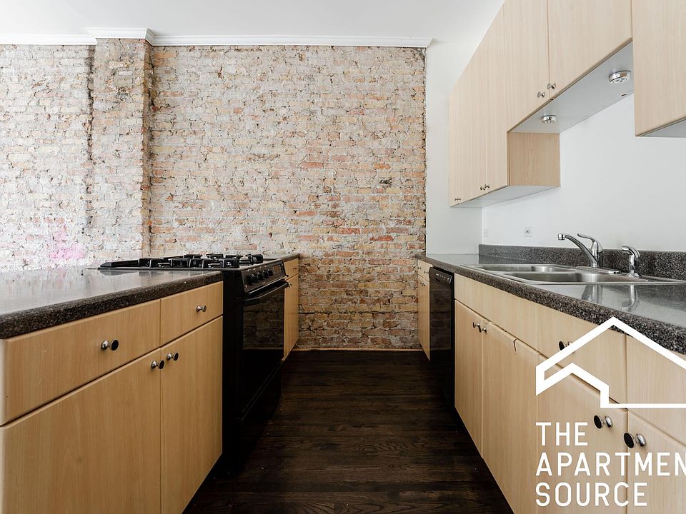 1st image of 2831 W Medill Ave #1