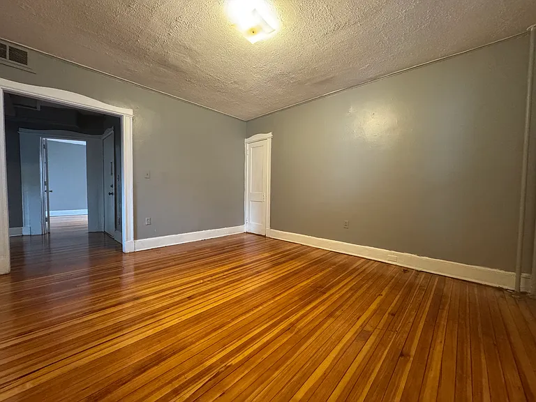 1050 Capitol Ave #8 — Photo 9