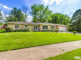 1118 W Millford Ln, Peoria, IL