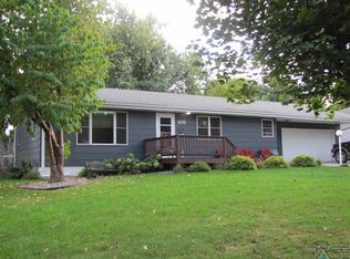 105 Elm St, Luverne, MN 56156