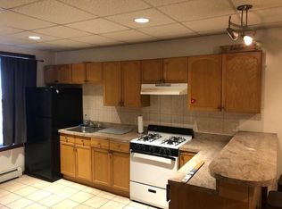 57 Deer Park Ave #5B, Babylon, NY 11702
