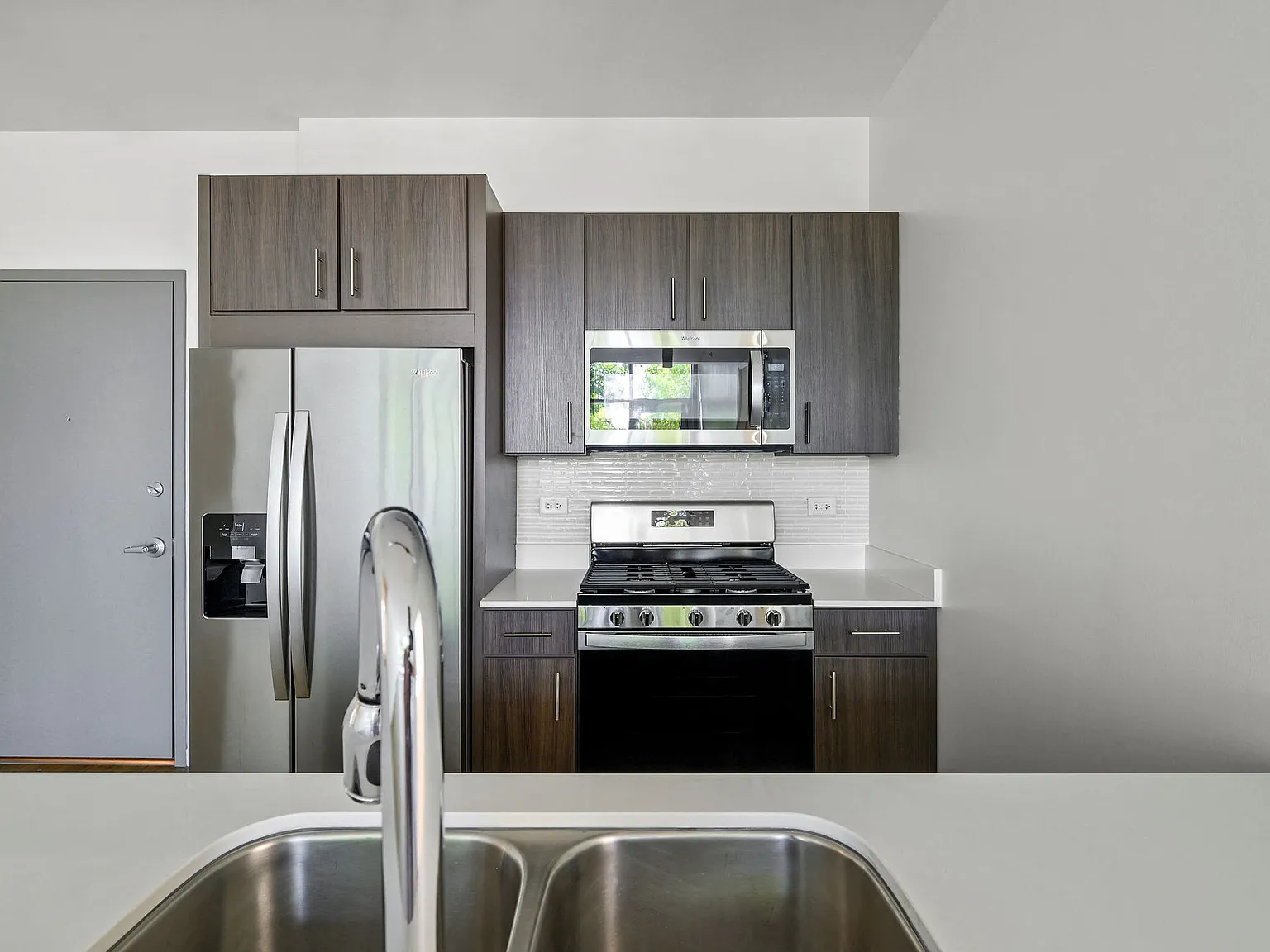 Halsted Flats — Photo 4