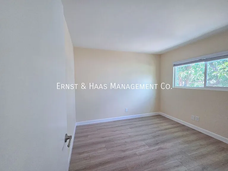 5535 Ackerfield Ave #36 — Photo 12