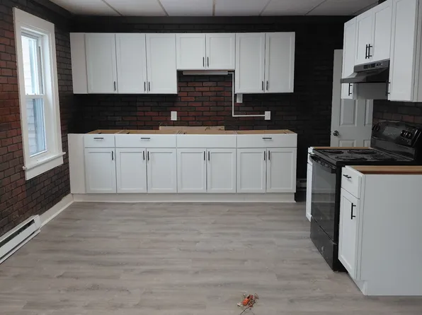 1328 Main St, Athol, MA