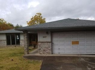 2917 Lazy Creek Dr, Medford, OR 97504