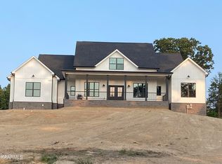 787 Langston Rd, Strawberry Plains, TN 37871