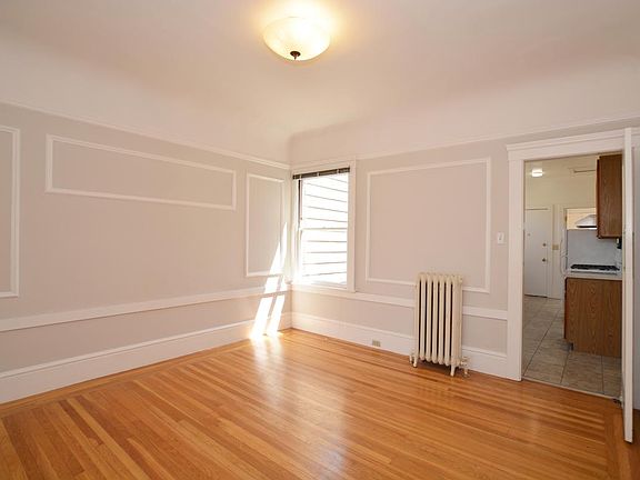 4th image of 1208 23rd Ave
