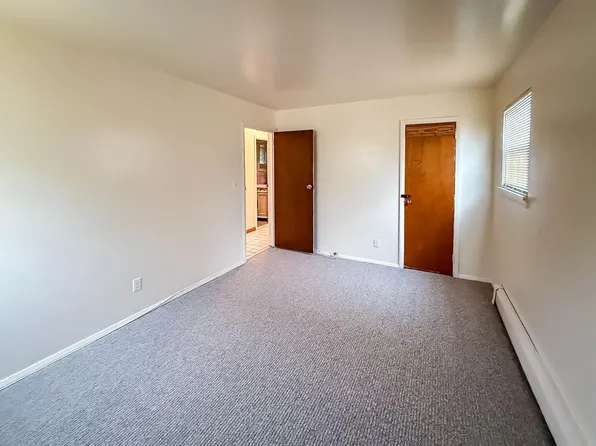 14 Suburbia Court image 9 of 21