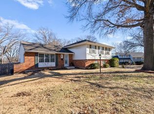 9229 Farley Ln, Overland Park, KS 66212