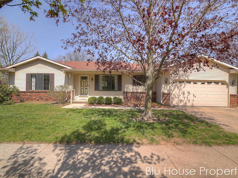1st image of 2241 Bradford Ct NE