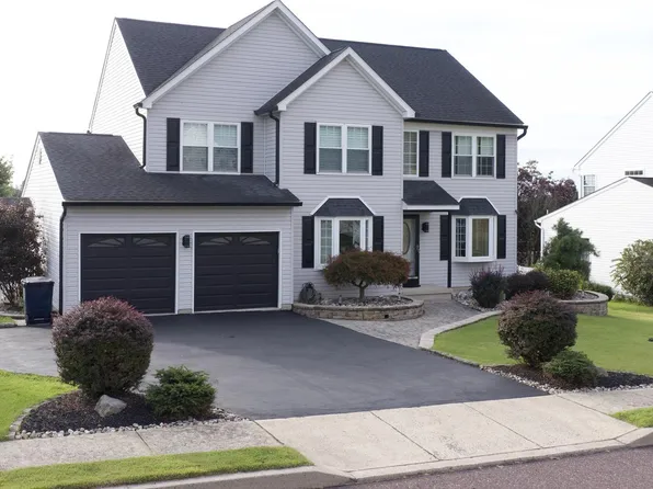 1456 Meadowview Dr, Pottstown, PA 19464