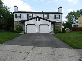 8850-8852 Orinda Ct, Powell, OH 43065