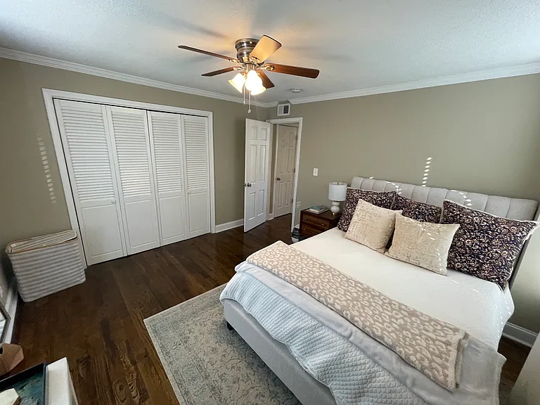 4527 Holly St #302 — Photo 11