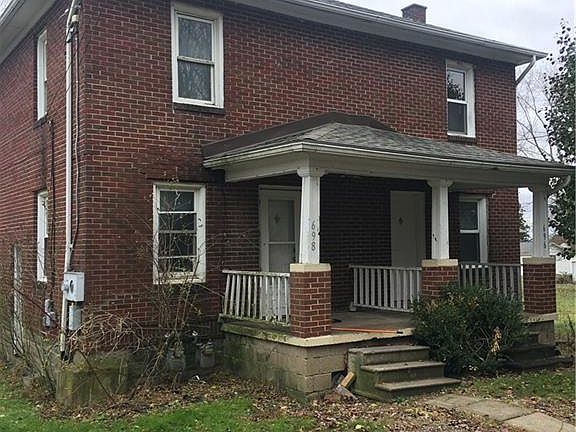 4th image of 696 Gaylord Ave