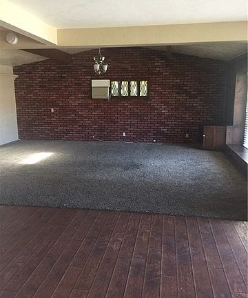 5th image of 32035 Avenue D