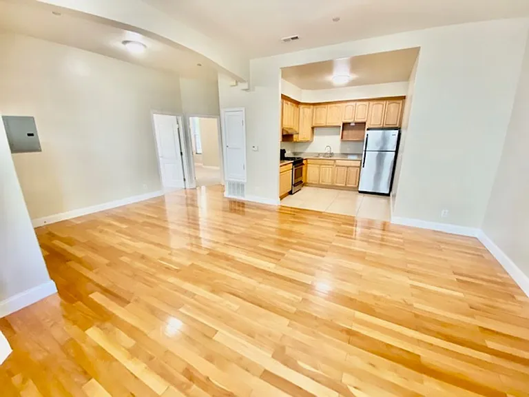 1013 Fair Oaks Ave. — Photo 6