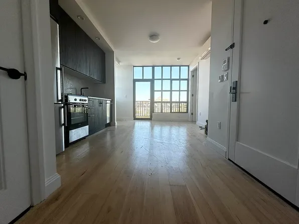 564 Saint Johns Place image 1 of 18