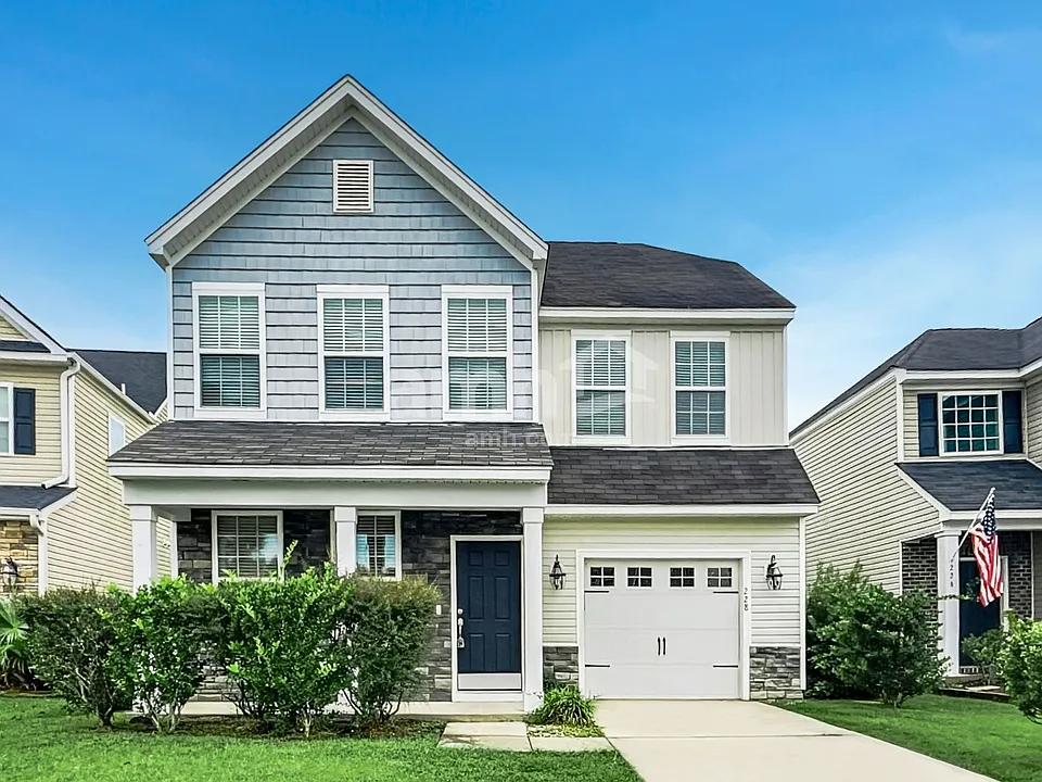 228 Longford Dr