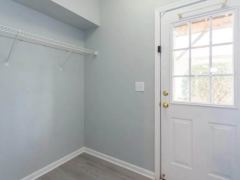 212 Chandler Chase Ct — Photo 8