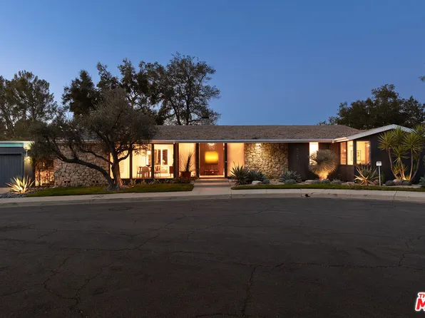 16045 Royal Mount Dr, Encino, CA 91436