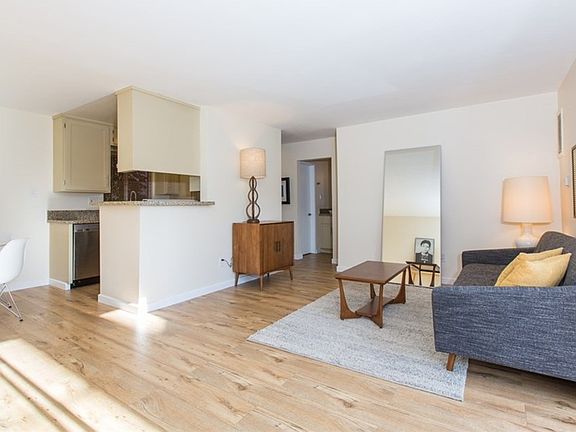 3rd image of 11550 Nebraska Ave APT 104