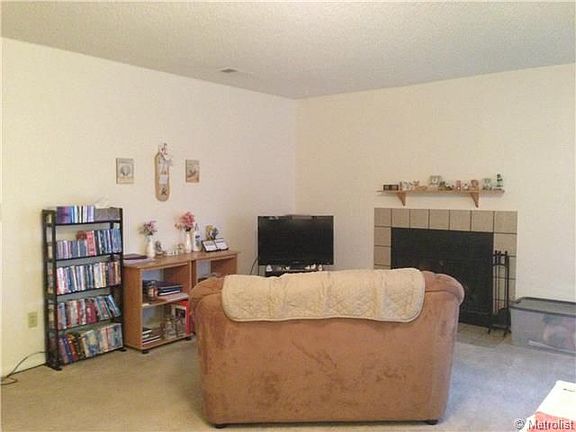 2nd image of 3003 S Ursula Cir APT 202