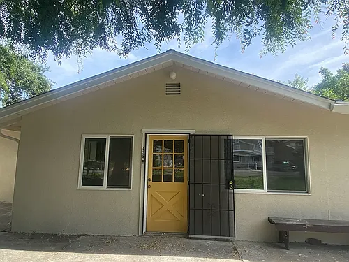 438 Boyes Blvd Photo 1