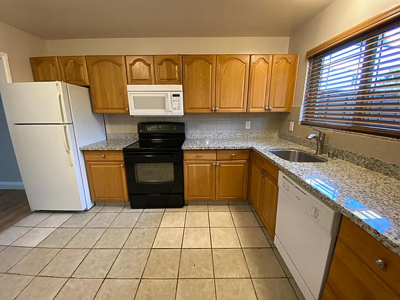 2nd image of 3516 Farm Hill Blvd #19