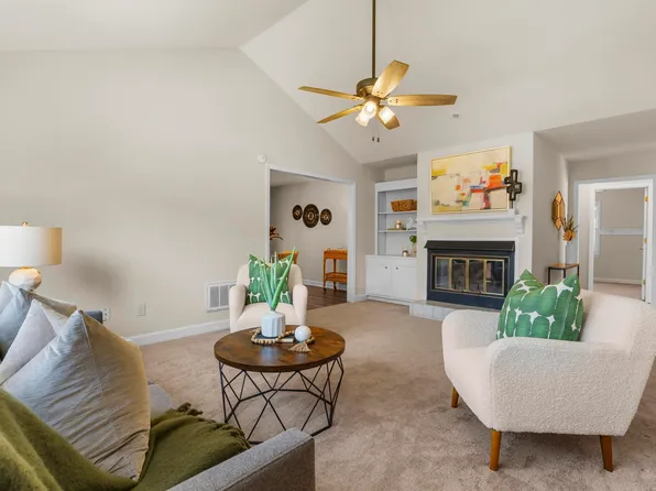 300 Saddlebrooke Rd, Lexington, SC 29072
