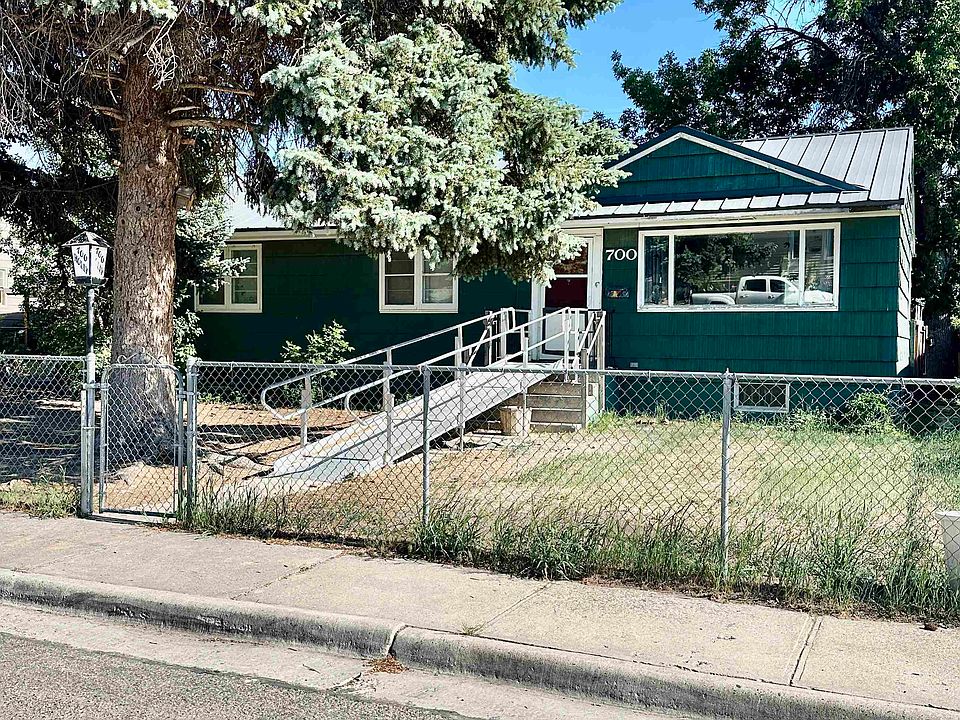 1st image of 700 Holly Ave