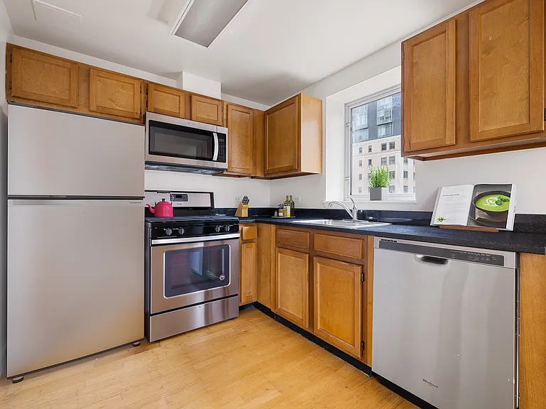 63 Schermerhorn St #12B — Photo 2