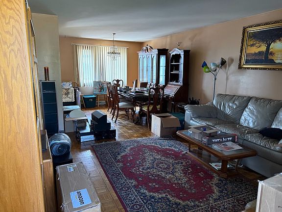 4th image of 8701 Raintree Rd