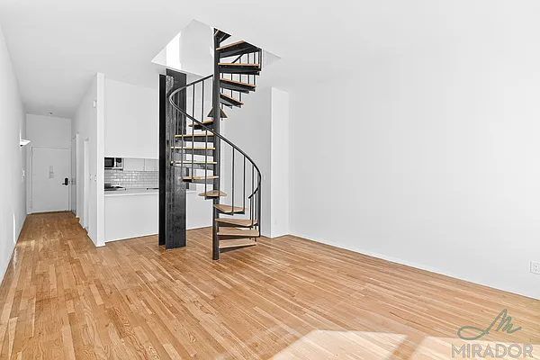 Rented by Mirador Real Estate | media 10