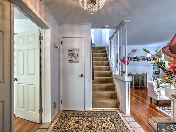 93 West North Street