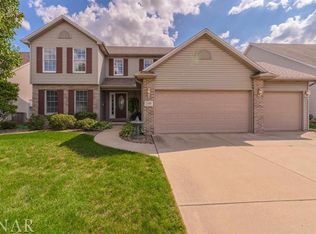 3109 Sable Oaks Rd, Bloomington, IL 61704