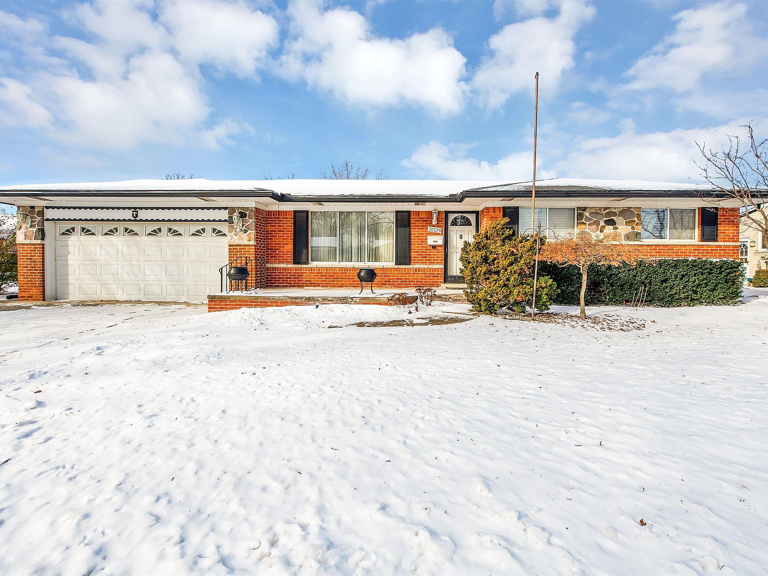 31329 Pinto Dr, Warren, MI 48093 Zillow