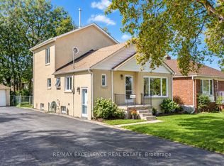 49 Barrhead Cres, Toronto, ON M9W3Z8