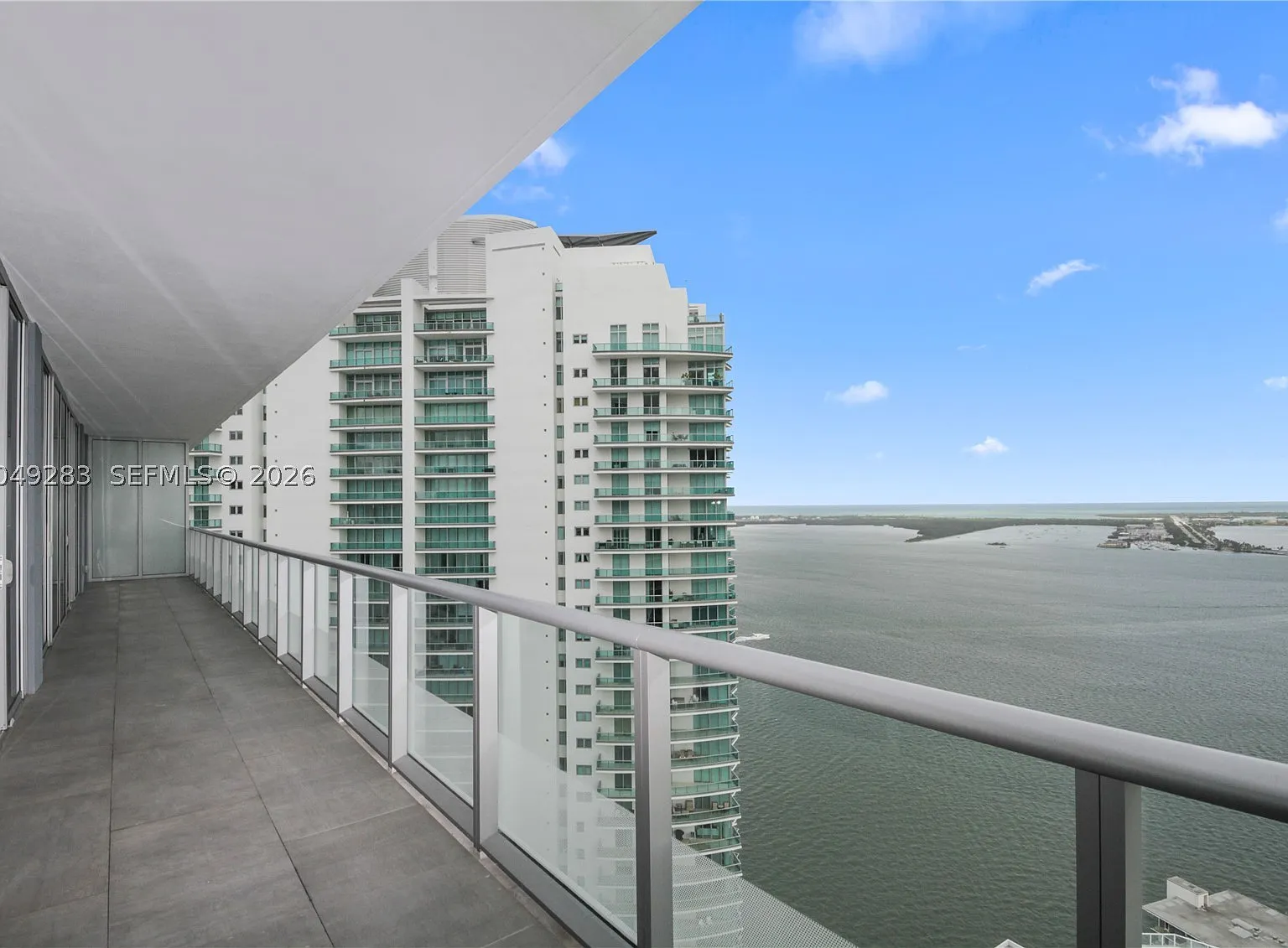 2 bed, 3.0 bath, 1622 sqft, $9,500 — Photo 3