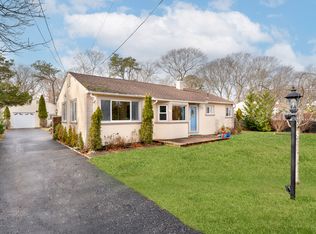 129 Temple Ave, Flanders, NY 11901