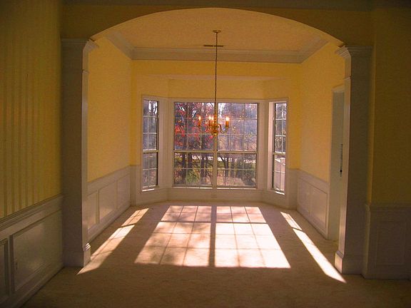 Dining Room with Picture Molding